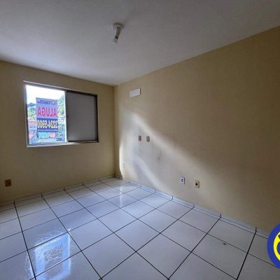 Apartamento com 75m², 2 quartos, 1 garagem, no bairro Centro em Florianópolis