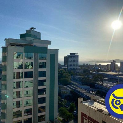 Apartamento com 75m², 2 quartos, 1 garagem, no bairro Centro em Florianópolis