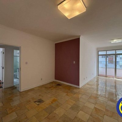 Apartamento com 118m², 3 quartos (sendo 2 suítes), 1 garagem, no bairro Centro em Florianópolis