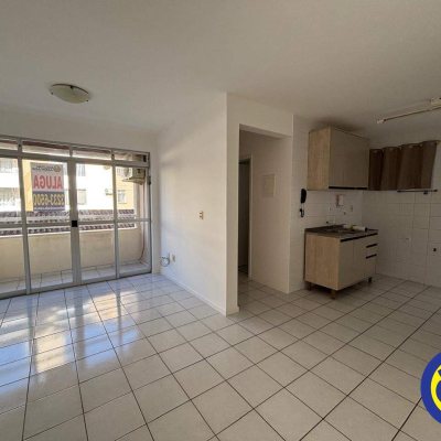 Apartamento com 50m², 1 quarto, 1 garagem, no bairro Itacorubi em Florianópolis