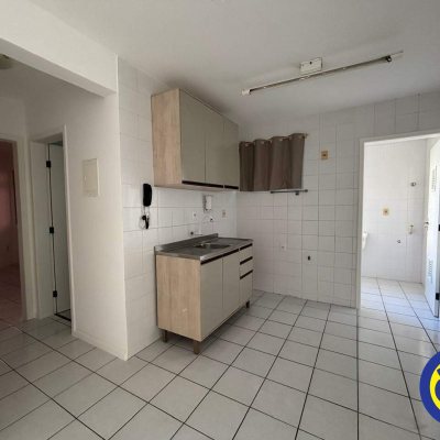 Apartamento com 50m², 1 quarto, 1 garagem, no bairro Itacorubi em Florianópolis