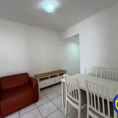 Apartamento com 49m², 2 quartos, 1 garagem, no bairro Trindade em Florianópolis