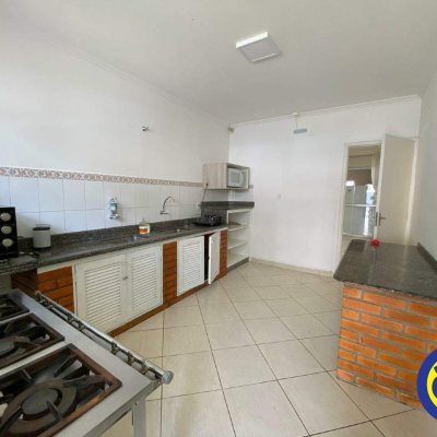 Apartamento com 49m², 2 quartos, 1 garagem, no bairro Trindade em Florianópolis