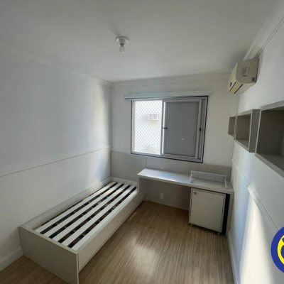 Apartamento com 89m², 3 quartos (sendo 1 suíte), 1 garagem, no bairro Centro em Florianópolis