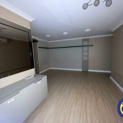 Apartamento com 89m², 3 quartos (sendo 1 suíte), 1 garagem, no bairro Centro em Florianópolis