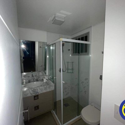 Apartamento com 89m², 3 quartos (sendo 1 suíte), 1 garagem, no bairro Centro em Florianópolis