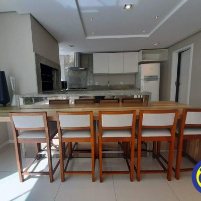 Apartamento com 120m², 2 quartos, 1 suíte, 1 garagem, no bairro Cachoeira do Bom Jesus em Florianópolis