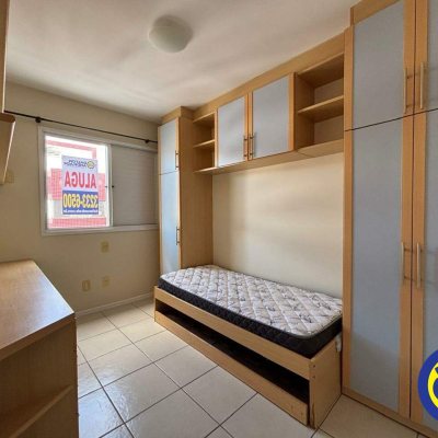 Apartamento com 71m², 2 quartos, 1 suíte, 1 garagem, no bairro Trindade em Florianópolis