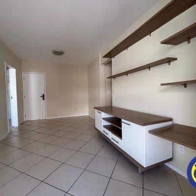 Apartamento com 71m², 2 quartos, 1 suíte, 1 garagem, no bairro Trindade em Florianópolis