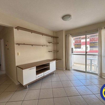 Apartamento com 71m², 2 quartos, 1 suíte, 1 garagem, no bairro Trindade em Florianópolis