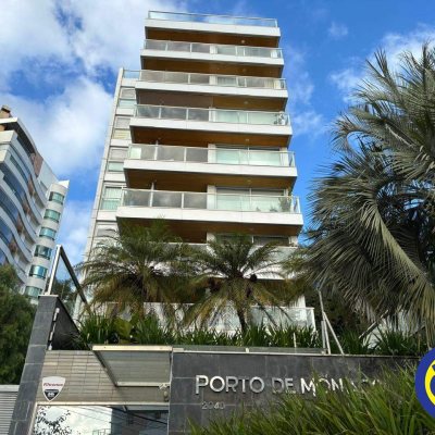 Apartamento com 240m², 3 quartos (sendo 3 suítes), 3 garagens, no bairro João Paulo em Florianópolis