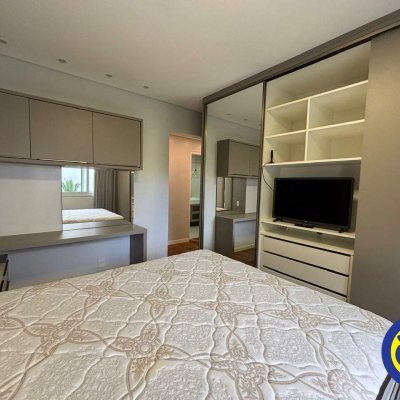 Apartamento com 240m², 3 quartos (sendo 3 suítes), 3 garagens, no bairro João Paulo em Florianópolis