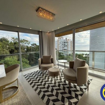 Apartamento com 240m², 3 quartos (sendo 3 suítes), 3 garagens, no bairro João Paulo em Florianópolis