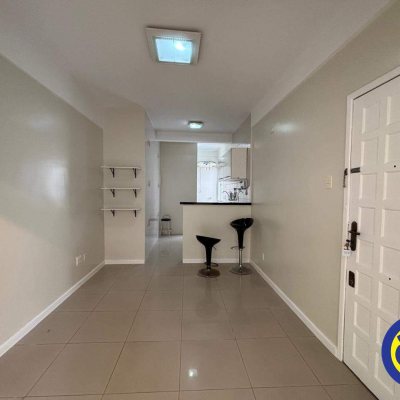 Apartamento com 90m², 3 quartos, 1 suíte, 1 garagem, no bairro Centro em Florianópolis