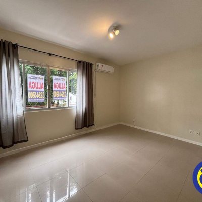 Apartamento com 90m², 3 quartos, 1 suíte, 1 garagem, no bairro Centro em Florianópolis