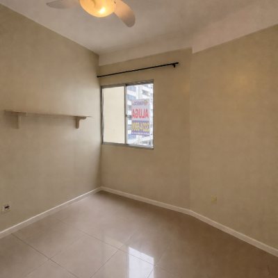 Apartamento com 90m², 3 quartos, 1 suíte, 1 garagem, no bairro Centro em Florianópolis