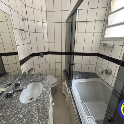 Apartamento com 90m², 3 quartos, 1 suíte, 1 garagem, no bairro Centro em Florianópolis