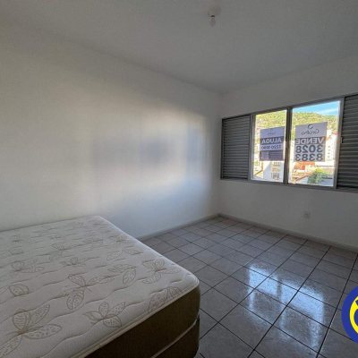 Apartamento com 89m², 3 quartos, 1 garagem, no bairro Centro em Florianópolis