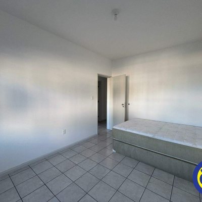 Apartamento com 89m², 3 quartos, 1 garagem, no bairro Centro em Florianópolis