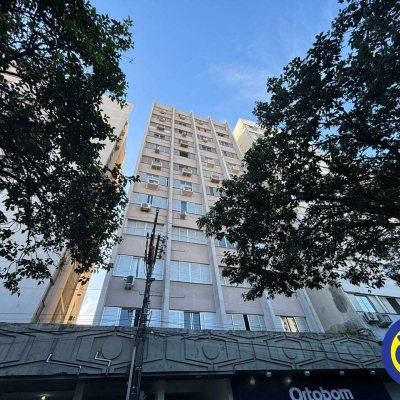 Apartamento com 89m², 3 quartos, 1 garagem, no bairro Centro em Florianópolis