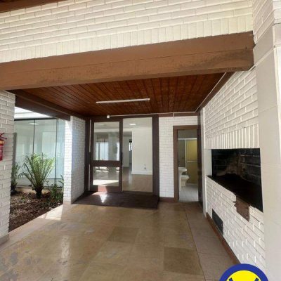Casa com 280m², 6 garagens, no bairro Centro em Florianópolis