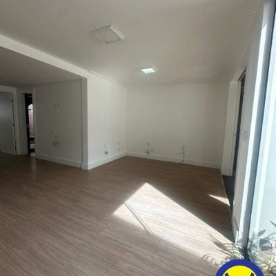 Casa com 280m², 6 garagens, no bairro Centro em Florianópolis