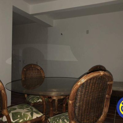 Casa com 200m², 5 quartos (sendo 2 suítes), no bairro Canasvieiras em Florianópolis