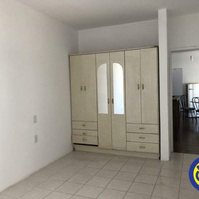 Casa com 200m², 5 quartos (sendo 2 suítes), no bairro Canasvieiras em Florianópolis