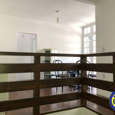 Casa com 200m², 5 quartos (sendo 2 suítes), no bairro Canasvieiras em Florianópolis