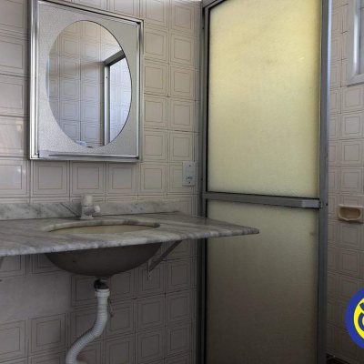 Casa com 200m², 5 quartos (sendo 2 suítes), no bairro Canasvieiras em Florianópolis