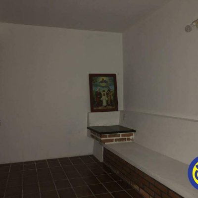 Casa com 200m², 5 quartos (sendo 2 suítes), no bairro Canasvieiras em Florianópolis