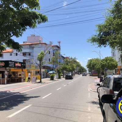 Casa com 200m², 5 quartos (sendo 2 suítes), no bairro Canasvieiras em Florianópolis