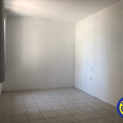Casa com 200m², 5 quartos (sendo 2 suítes), no bairro Canasvieiras em Florianópolis
