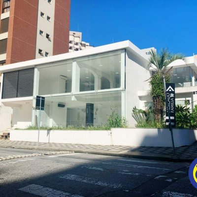 Casa Comercial com 297m², no bairro Centro em Florianópolis