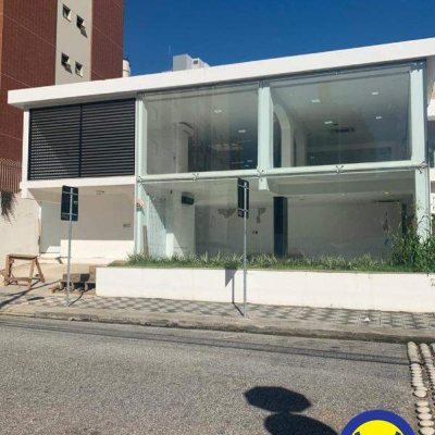 Casa Comercial com 297m², no bairro Centro em Florianópolis