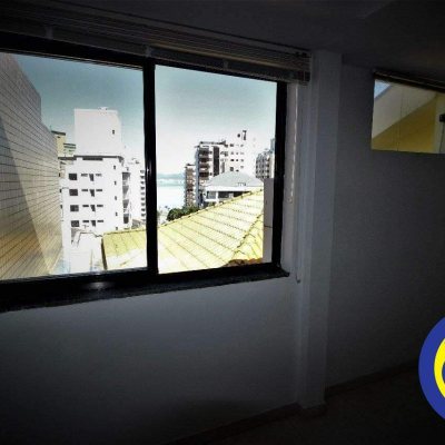 Prédio Comercial com 407m², no bairro Agronômica em Florianópolis