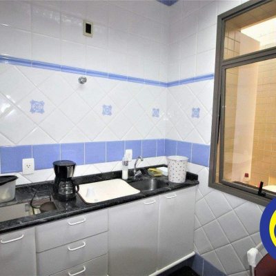 Prédio Comercial com 407m², no bairro Agronômica em Florianópolis