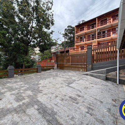 Casa com 66m², 2 quartos, 2 garagens, no bairro Agronômica em Florianópolis