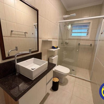 Casa com 66m², 2 quartos, 2 garagens, no bairro Agronômica em Florianópolis