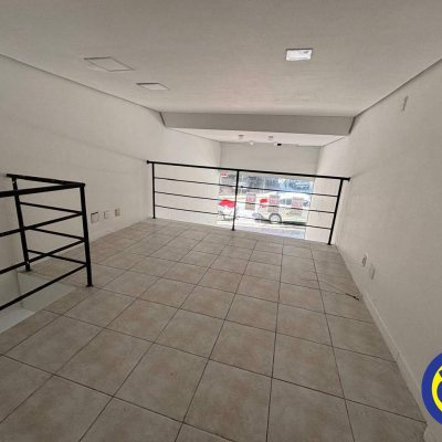 Loja com 62m², no bairro Centro em Florianópolis