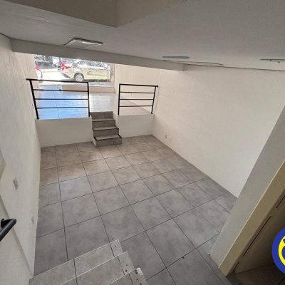 Loja com 62m², no bairro Centro em Florianópolis