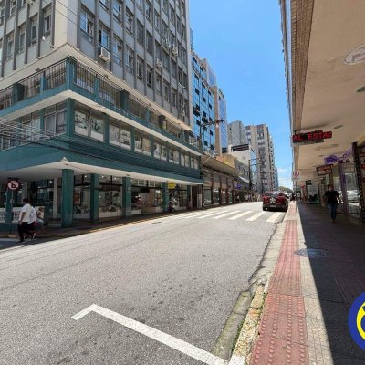 Loja com 62m², no bairro Centro em Florianópolis