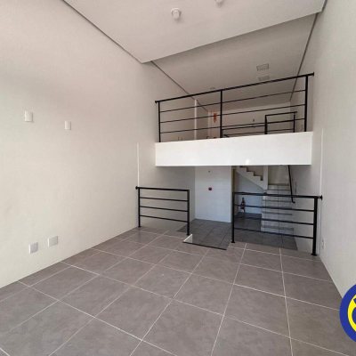 Loja com 62m², no bairro Centro em Florianópolis