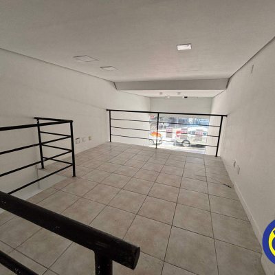 Loja com 62m², no bairro Centro em Florianópolis