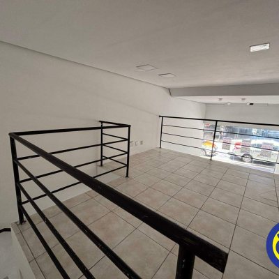Loja com 62m², no bairro Centro em Florianópolis