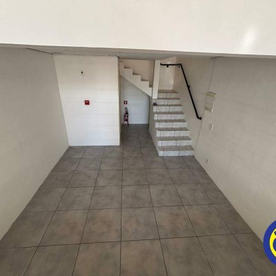 Loja com 62m², no bairro Centro em Florianópolis