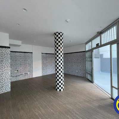 Loja com 56m², 1 garagem, no bairro Centro em Florianópolis