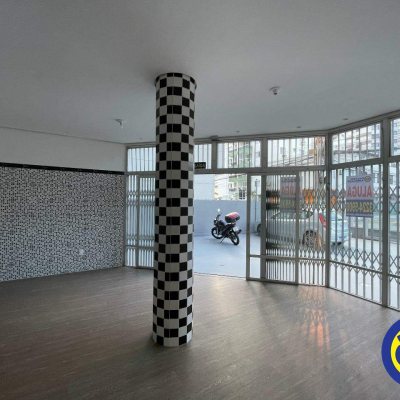 Loja com 56m², 1 garagem, no bairro Centro em Florianópolis