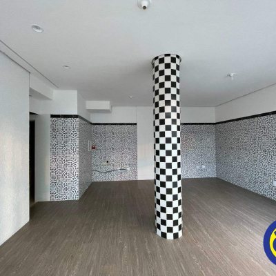 Loja com 56m², 1 garagem, no bairro Centro em Florianópolis