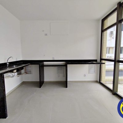 Prédio Comercial com 3150m², 30 garagens, no bairro Centro em Florianópolis